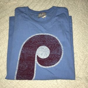 Phillies throw back tshirt !!!